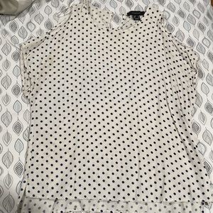 cut off shoulder polka dot top